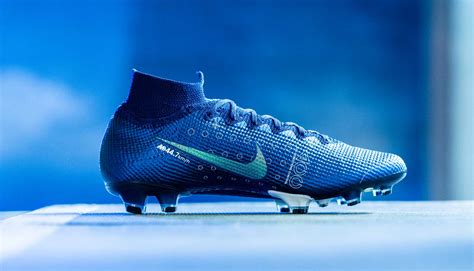 mercurial dream speed football boots